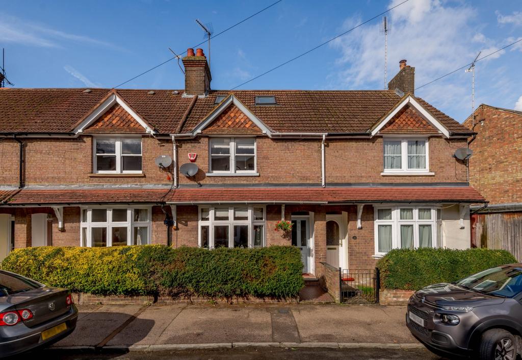 Coleswood Road, Harpenden, Hertfordshire 4 bed terraced house £635,000