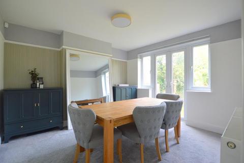 9 Knoll Rise, Luton, LU2 7JA