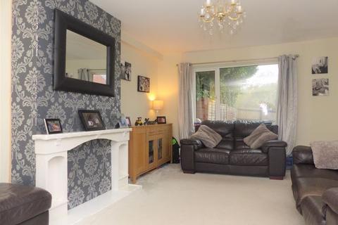6 Hook Drive, Sutton Coldfield, B74 4LW