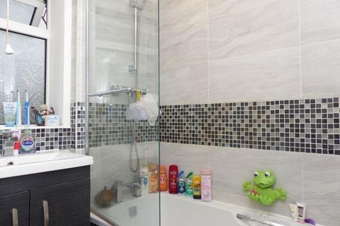 6 Hook Drive, Sutton Coldfield, B74 4LW