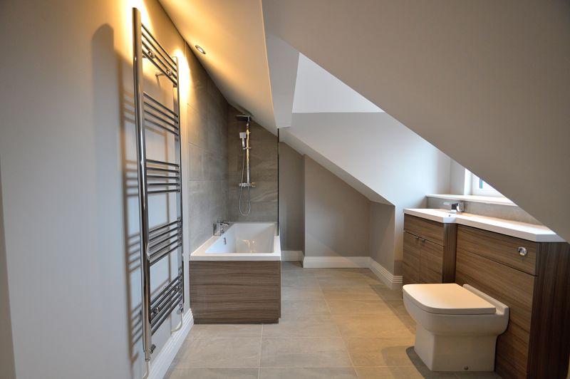 Bedroom one en suite