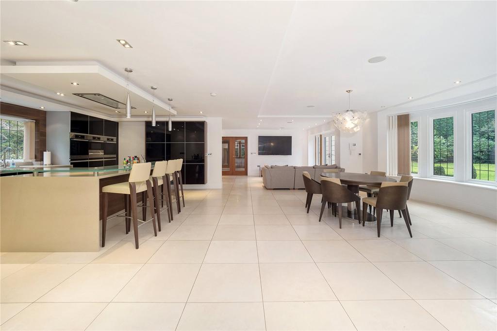 Kitchen/Family