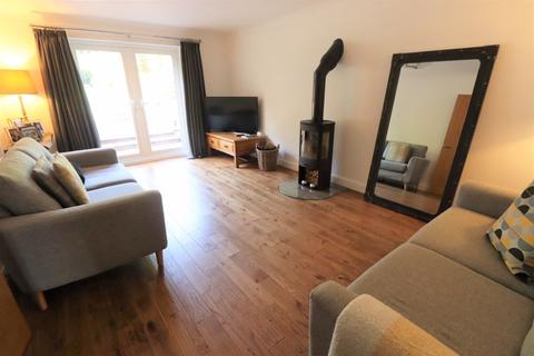5 Broomleigh Close, Wirral, CH63 2RH