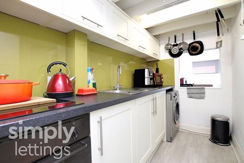 3 bedroom house to rent, The Wyshe, Brighton