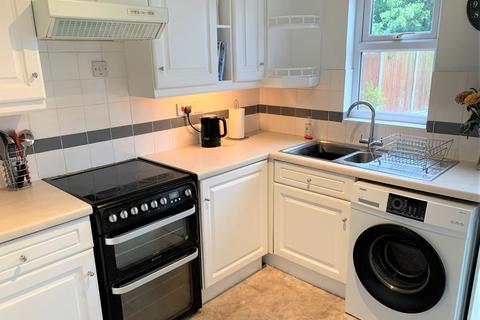 3 Celedon Close, Grays, RM16 6PZ