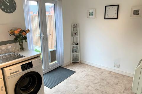 3 Celedon Close, Grays, RM16 6PZ