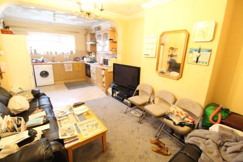 69 Bishopscote Road, Luton, LU3 1PA