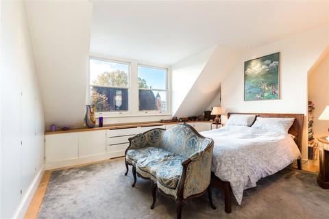45 Kersley Street, London, SW11 4PR