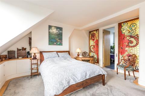 45 Kersley Street, London, SW11 4PR