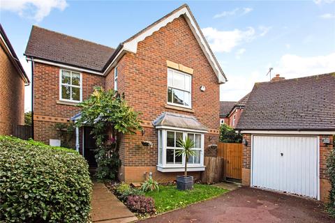 17 Cleves Close, Loughton, IG10 3NN