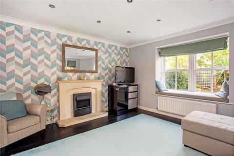 17 Cleves Close, Loughton, IG10 3NN