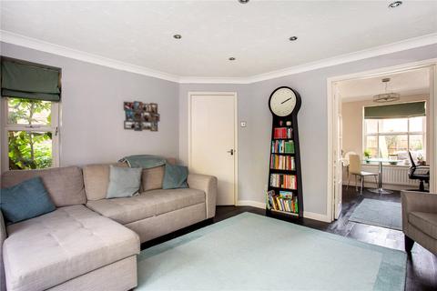 17 Cleves Close, Loughton, IG10 3NN