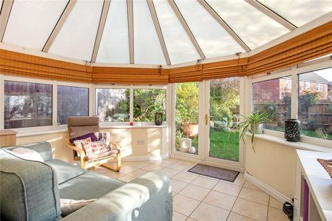 17 Cleves Close, Loughton, IG10 3NN