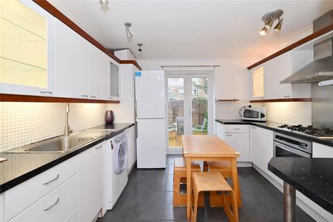14 Blyth Close, London, E14 3DU