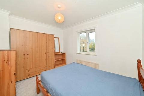14 Blyth Close, London, E14 3DU