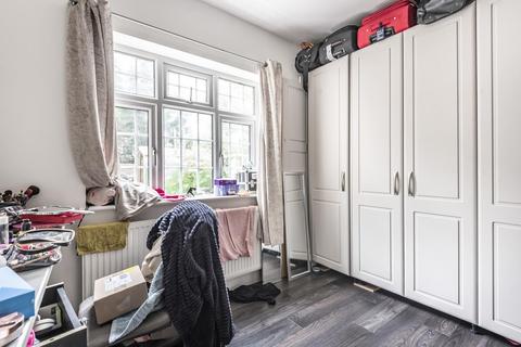 Flat 3, Ethelbert Court, 9 Ethelbert Road, Bromley, BR1 1HZ