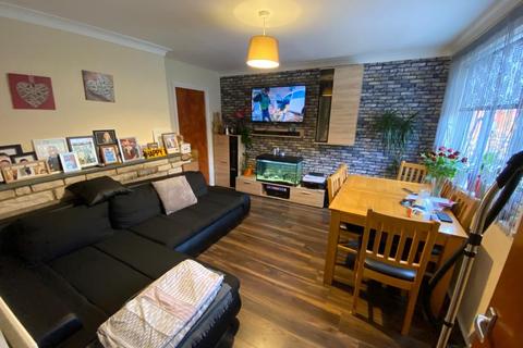 26 Breaks Road, Hatfield, AL10 8TR