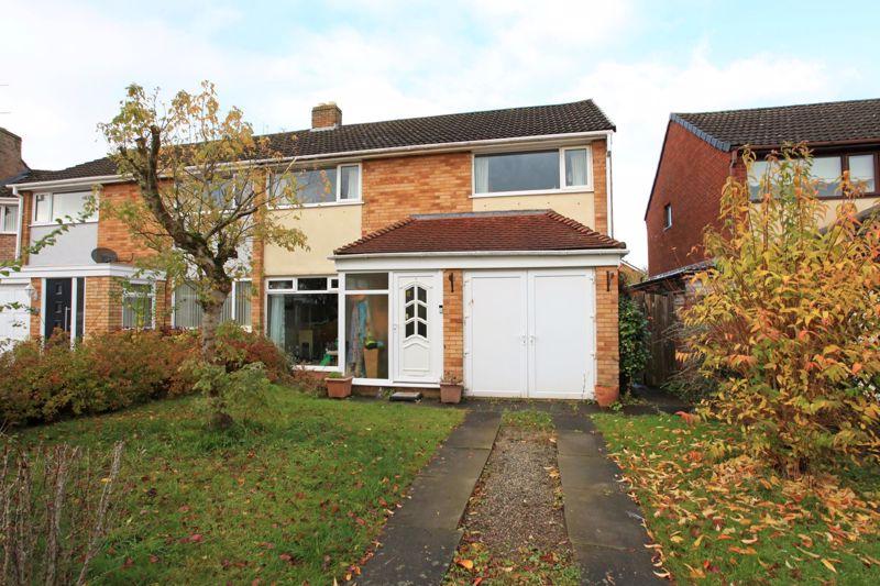Newfield Close, Shifnal 3 bed semidetached house £195,000