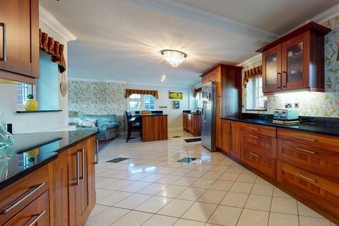 1 The Stables, Eastleigh House Bartons Road, Havant, PO9 5NA