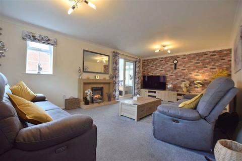 1 Combrook Close, Abbeymead, Gloucester, GL4 5UN