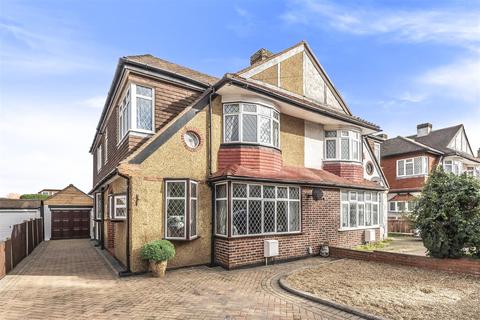 45 Rutherwyke Close, Epsom, KT17 2NA