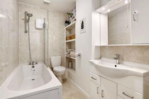 20 Deans Gate Close, London, SE23 2XX