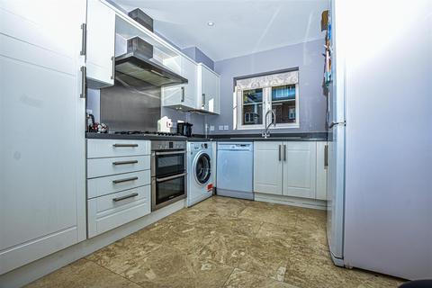 31 Eustace Crescent, Strood, Rochester, ME2 2GL