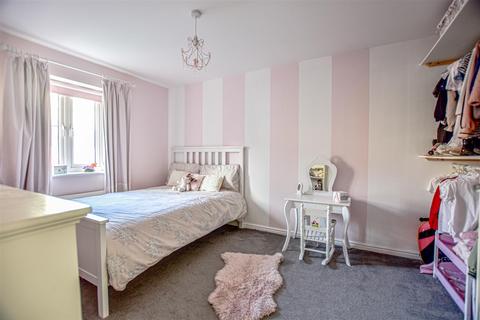31 Eustace Crescent, Strood, Rochester, ME2 2GL