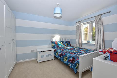 31 Eustace Crescent, Strood, Rochester, ME2 2GL