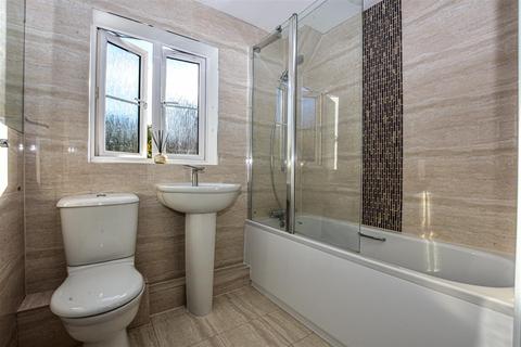 31 Eustace Crescent, Strood, Rochester, ME2 2GL