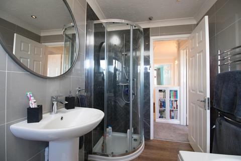 2 Cricketers Close, Hawkinge, Folkestone, CT18 7NH