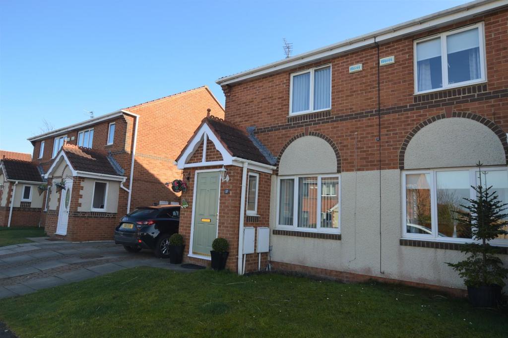 Meadow Green, Spennymoor 2 bed semidetached house £575 pcm (£133 pw)