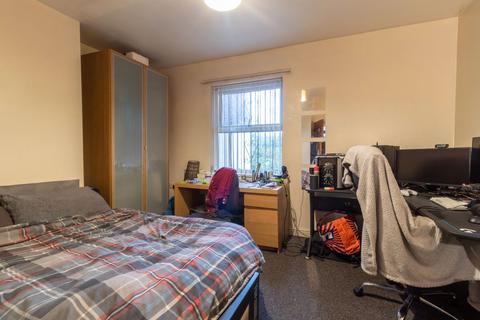 3 bedroom flat to rent - Cardigan Road, Leeds, West Yorkshire