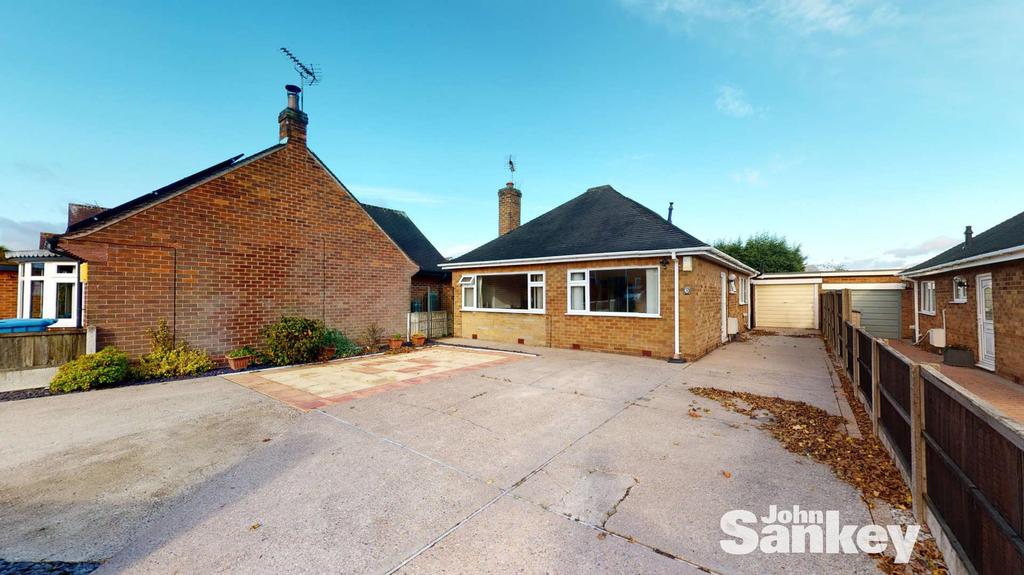 Robin Down Close, Mansfield 2 bed detached bungalow £230,000