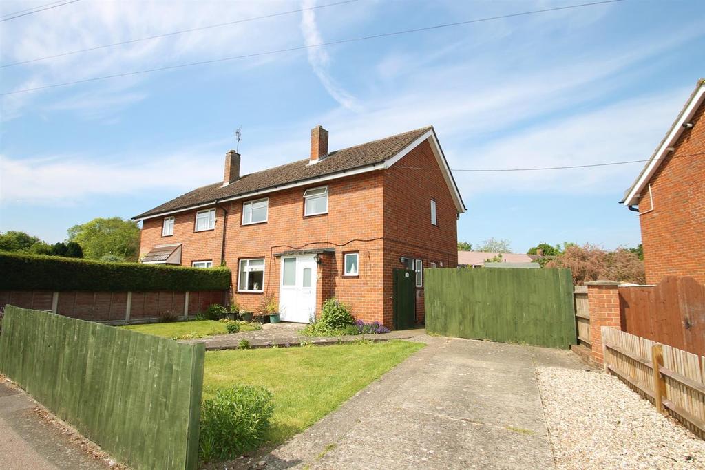 Beech Road, East Malling, West Malling 3 bed semidetached house £300,000