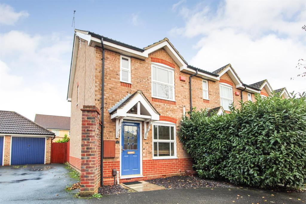 Eltham Avenue, Cippenham, Slough 2 bed end of terrace house for sale
