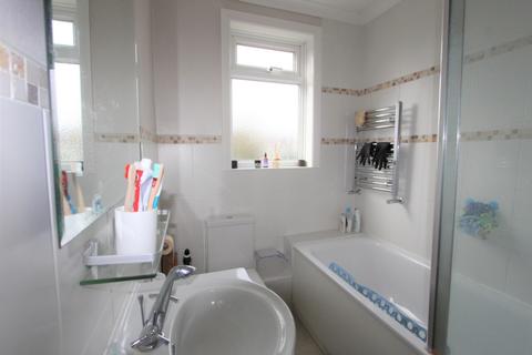 19 Pagehurst Road, Croydon, CR0 6NS