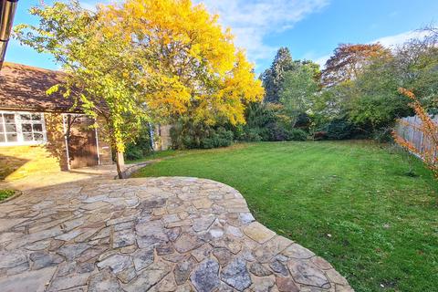 39 Ouseley Road, Wraysbury, Staines-upon-thames, TW19 5JB