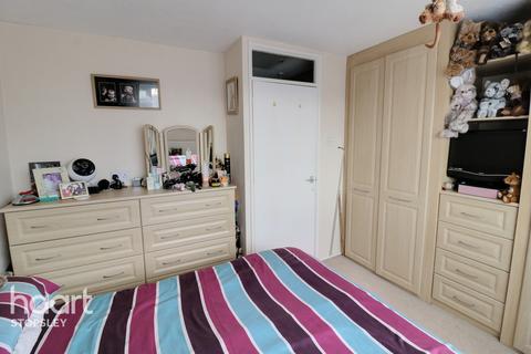 200 Telscombe Way, Luton, LU2 8QR