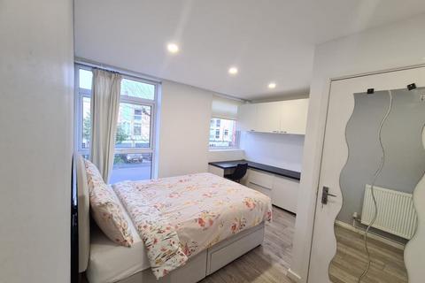 undefined, Harefields,  North Oxford,  OX2