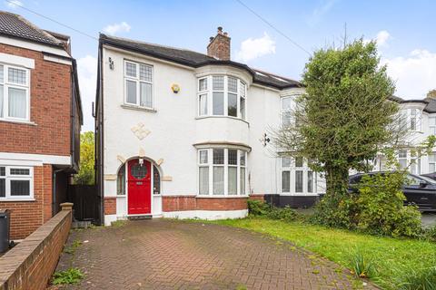 31 Howden Road, London, SE25 4AS