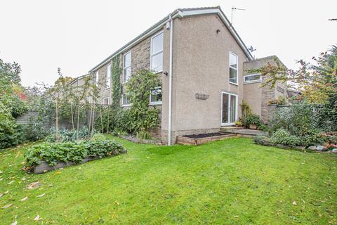 27 Crofts Avenue, Corbridge, NE45 5LZ