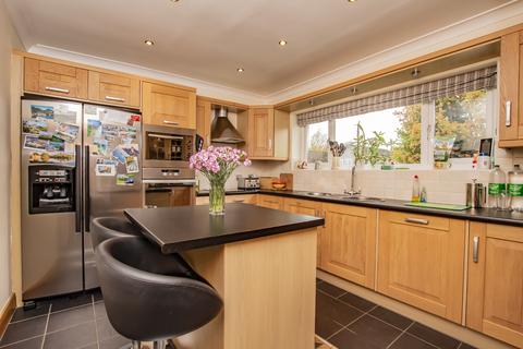 27 Crofts Avenue, Corbridge, NE45 5LZ