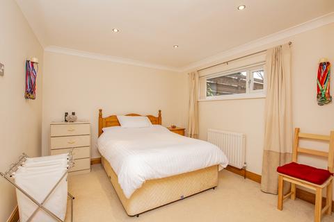 27 Crofts Avenue, Corbridge, NE45 5LZ