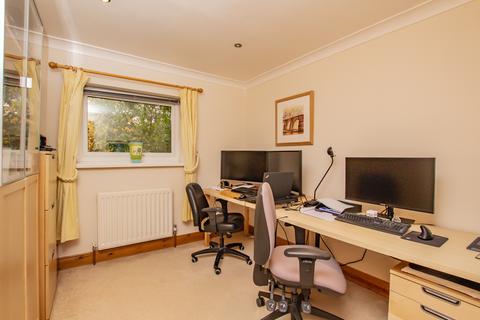 27 Crofts Avenue, Corbridge, NE45 5LZ