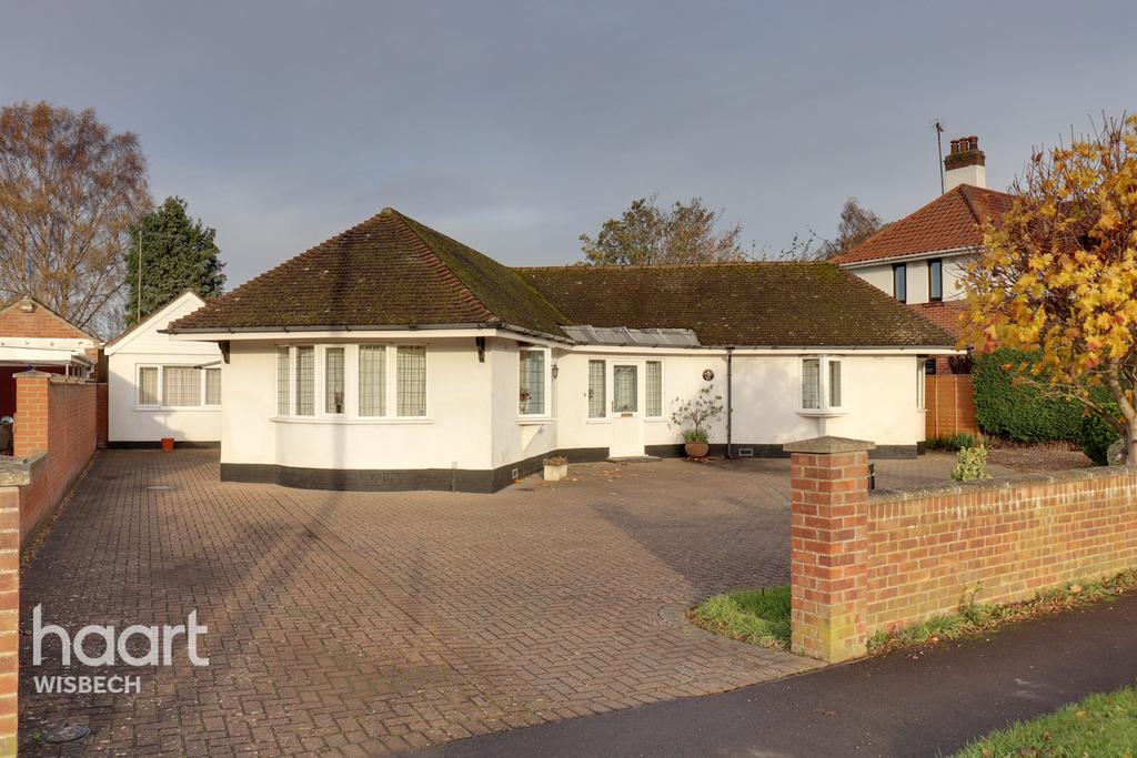 New Road, Sutton Bridge 3 bed bungalow for sale £290,000