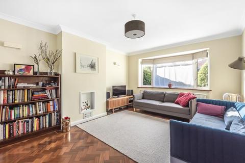 26 Chapmans Crescent, Chesham, HP5 2QT