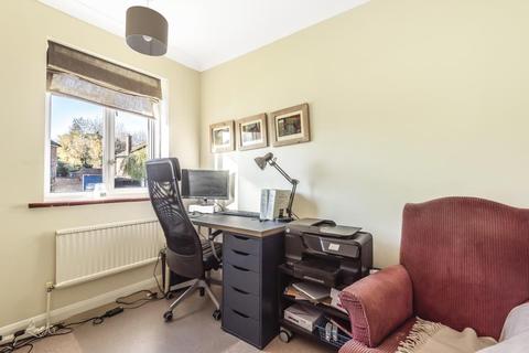 26 Chapmans Crescent, Chesham, HP5 2QT