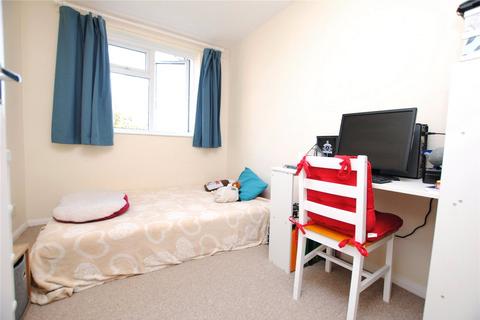 2 bedroom apartment for sale, Haig Court, Chelmsford, Essex, CM2