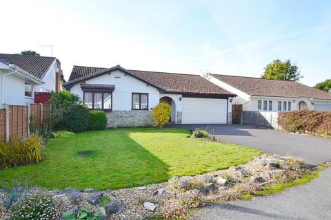 53 Chander Close, Ferndown, BH22 8DW